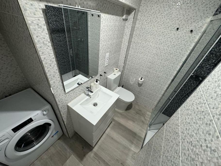 Shelter In Malaga - C1 Apartment Bagian luar foto