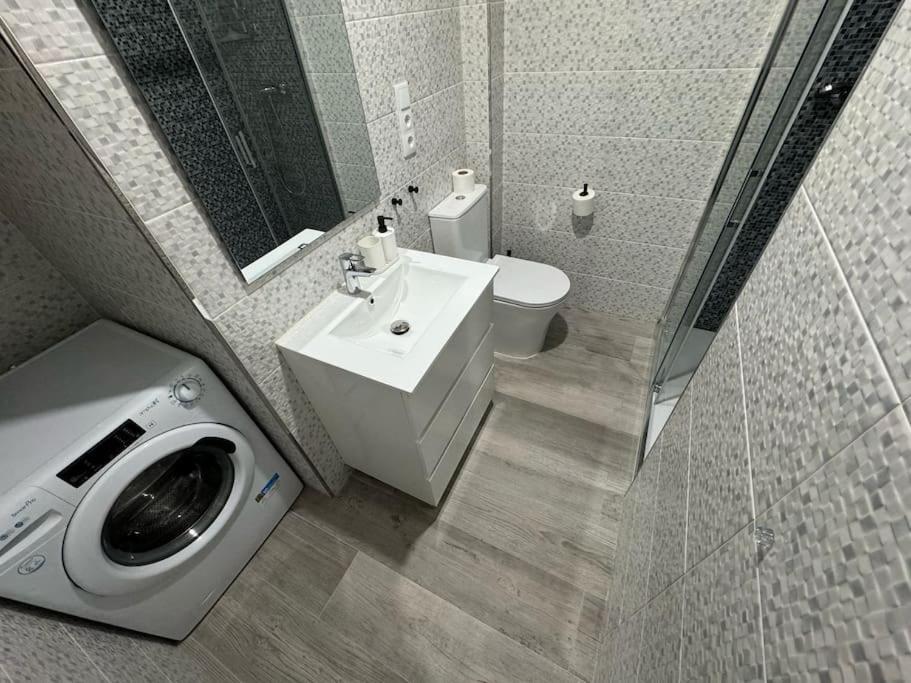 Shelter In Malaga - C1 Apartment Bagian luar foto